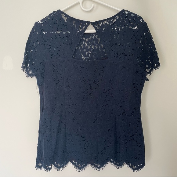Lace sweatheart neck going out shirt - Picture 4 of 5
